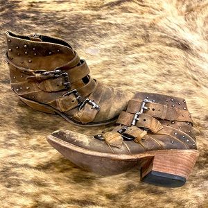 Liberty Black bootie